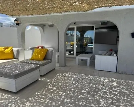 فيلة Mimosas House