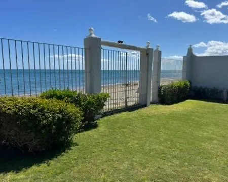 Villa Mimosas House *