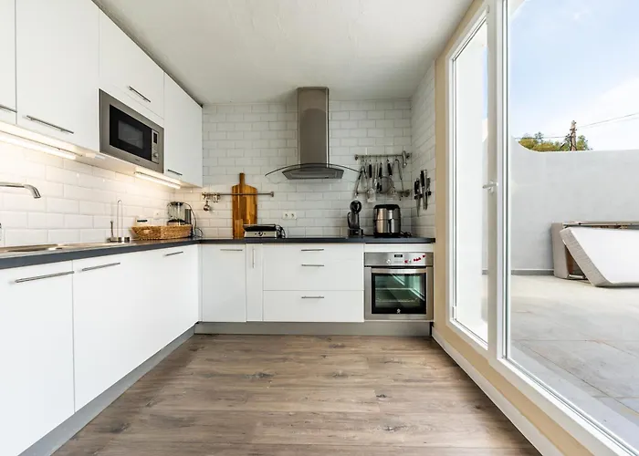 Mimosas House Villa *