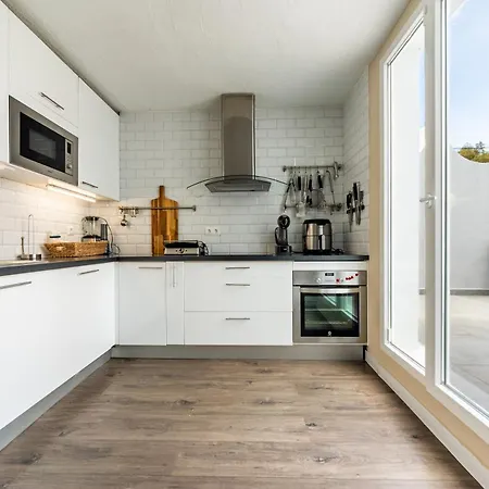 Mimosas House Вілла *